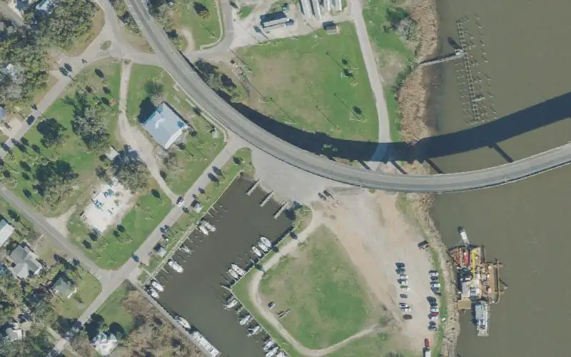 Aerial photo of the area around Battery Park Boat Ramp, Franklin County