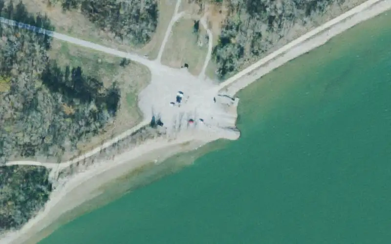 Aerial photo of the area around Camden Landing Access Area, Benton County