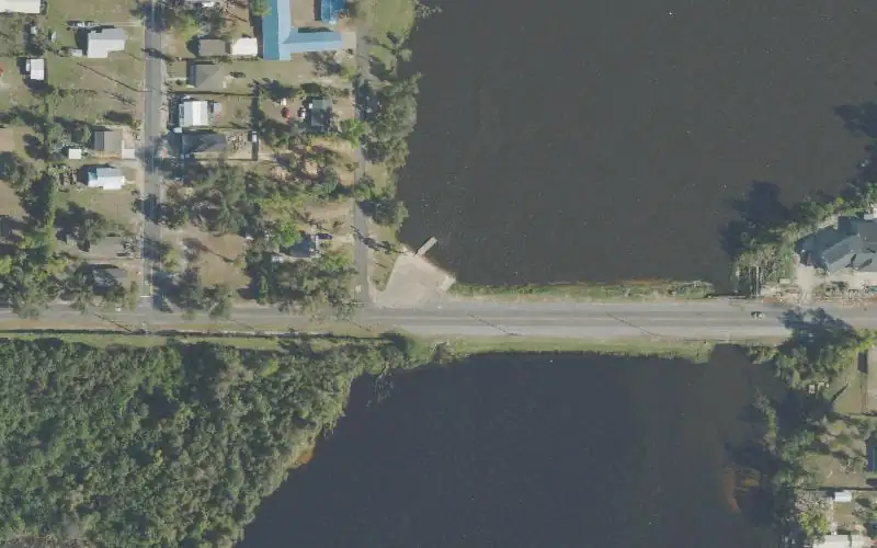 Aerial photo of the area around Cherry Street Public Boat Ramp, Bay County