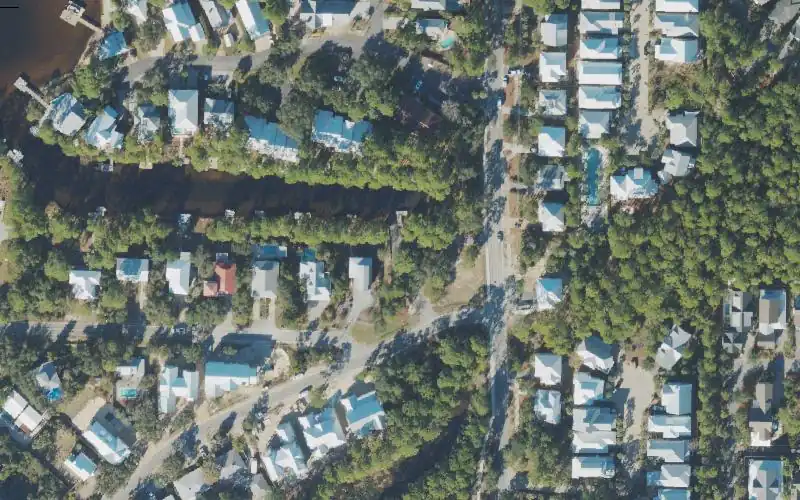 Aerial photo of the area around Eastern Lake County Park (No Trailer Parking), Walton County