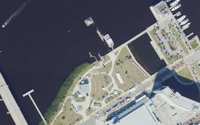 Aerial photo of the area around Fort Myers Centennial Park, Lee County
