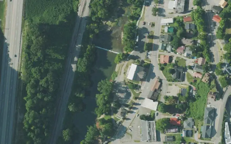 Aerial photo of the area around Hazard City Fishing Pier, Perry County