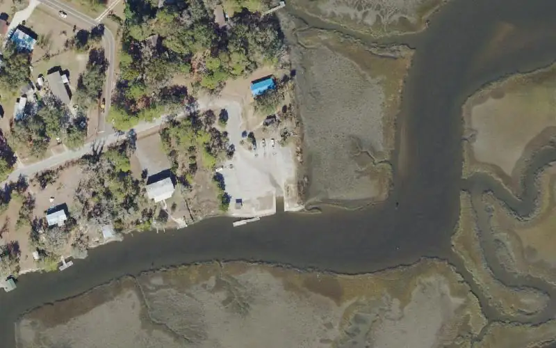 Aerial photo of the area around Holly Point Boat Ramp, Nassau County
