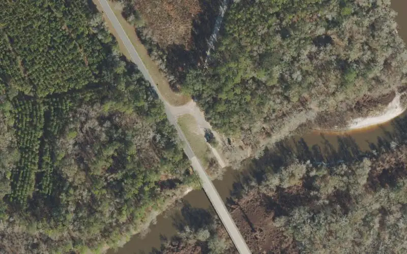 Aerial photo of the area around Iron (Steel) Bridge Landing Public Boat Ramp, Gadsden County