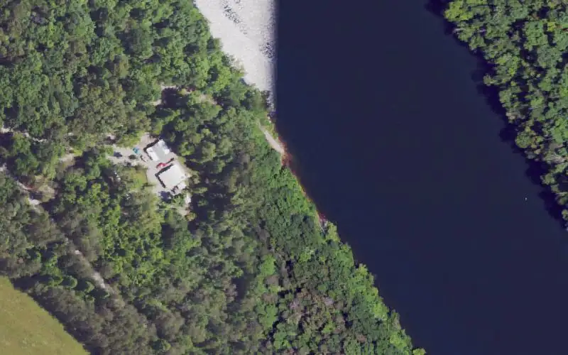 Aerial photo of the area around Jonesville Boat Ramp, Wayne County