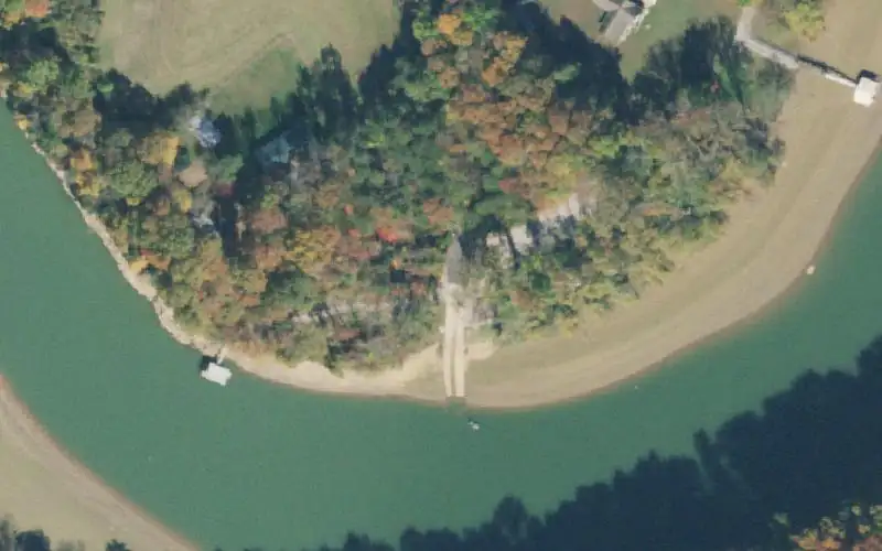 Aerial photo of the area around King's Ramp, Warren County
