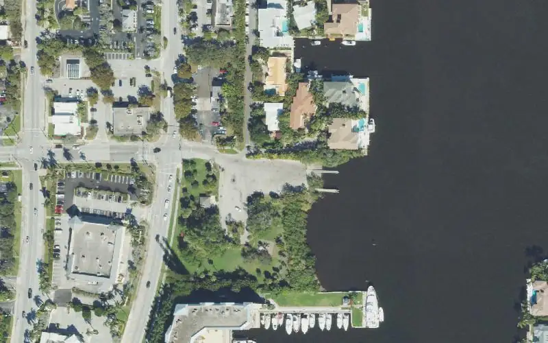 Aerial photo of the area around Knowles Park Boat Ramp, Palm Beach County