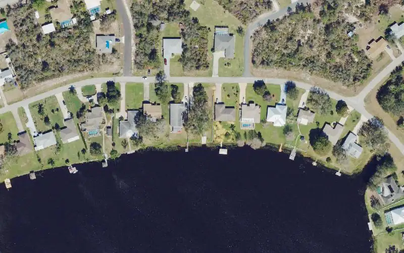 Aerial photo of the area around Lake August Public Boat Ramp, Highlands County