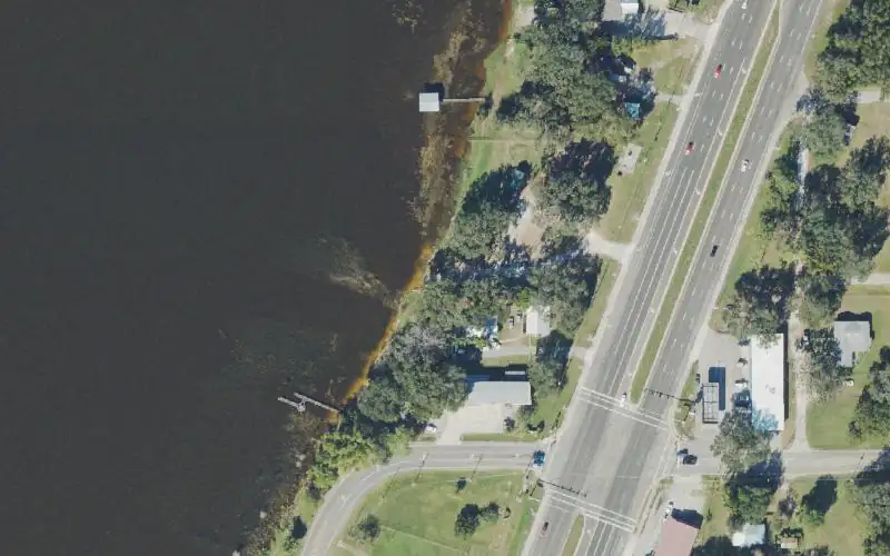 Aerial photo of the area around Lake Hamilton Public Boat Ramp at Sample Park, Polk County