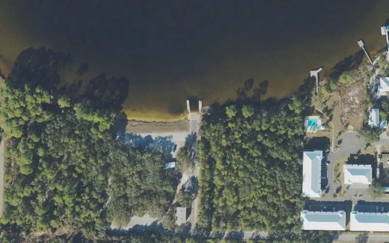 Aerial photo of the area around Lake Powell Public Boat Ramp, Bay County
