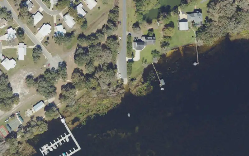 Aerial photo of the area around Lake Yale Boat Ramp West, Lake County