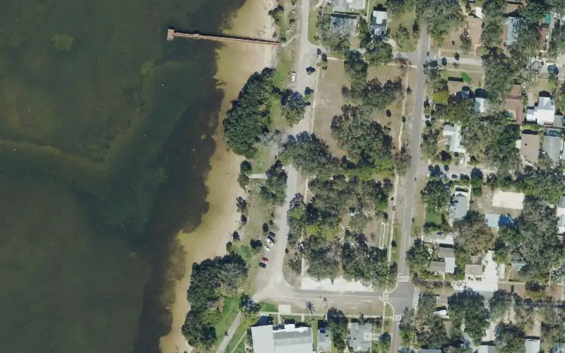 Aerial photo of the area around Live Oak Park Paddlecraft Access, Pinellas County