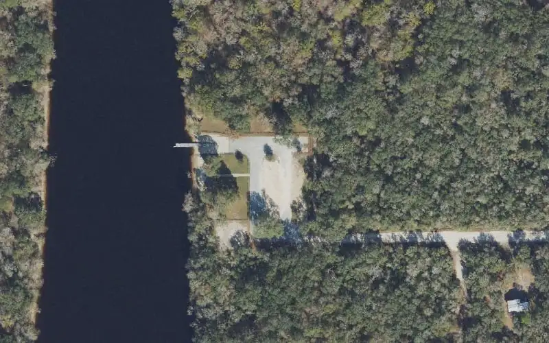 Aerial photo of the area around Log Landing Public Boat Ramp, Gilchrist County