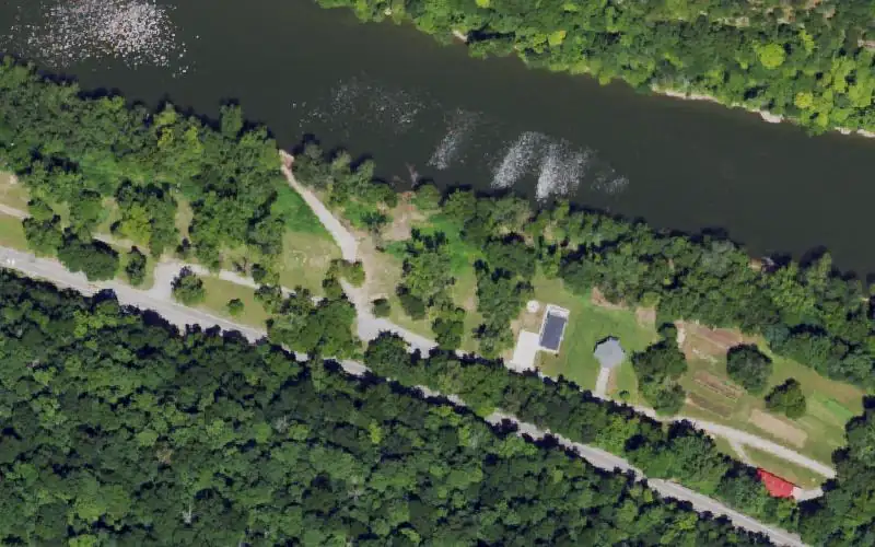 Aerial photo of the area around Palisades Adventures, Mercer County