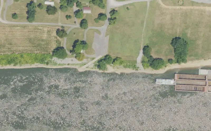 Aerial photo of the area around Pinckneyville Ramp, Livingston County