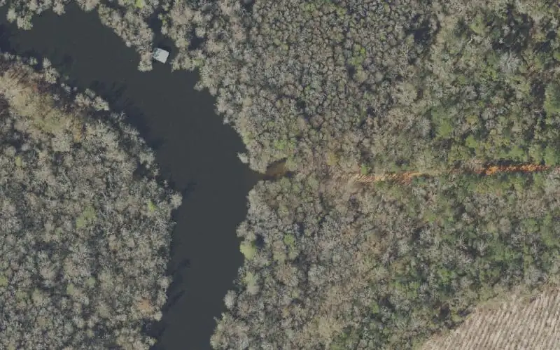 Aerial photo of the area around Potter Springs Public Boat Ramp (Not Paved), Washington County