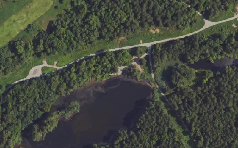 Aerial photo of the area around RQL3 Lake, Muhlenberg County