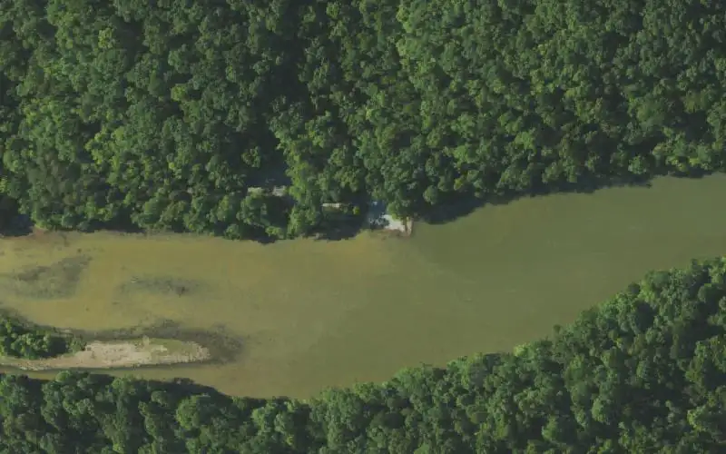 Aerial photo of the area around Smoky Valley/Carter Caves Lake Ramp, Carter County