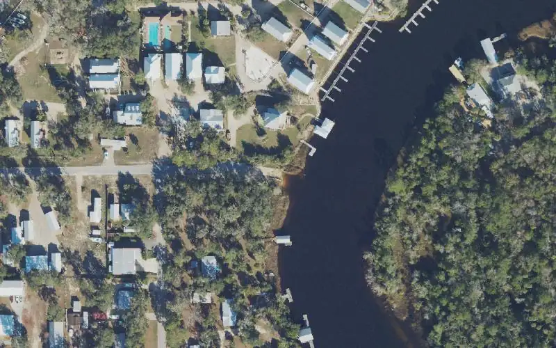 Aerial photo of the area around Steinhatchee 1st Avenue NE Primitive Boat Launch (Ladd's Landing), Taylor County