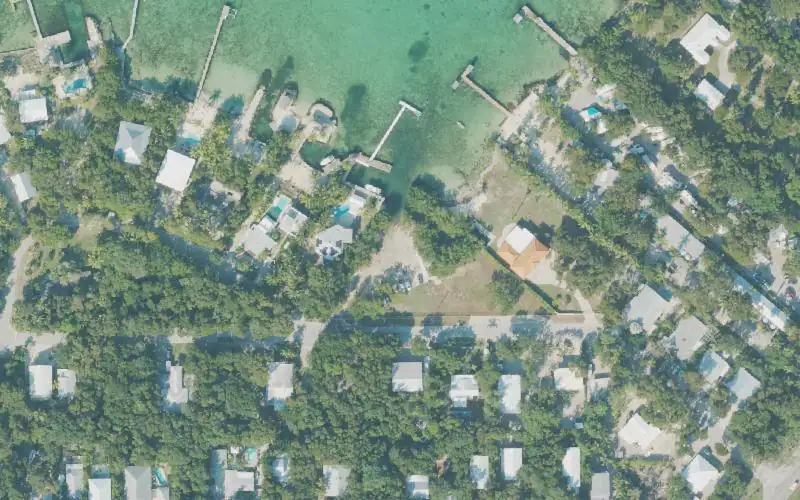 Aerial photo of the area around Sunset Point Park Public Boat Ramp, Monroe County