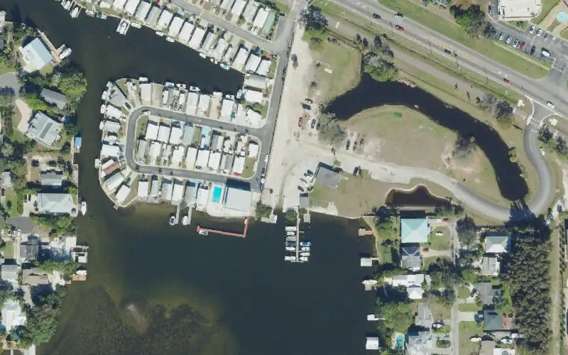 Aerial photo of the area around Sutherland Bayou Public Boat Ramp, Pinellas County