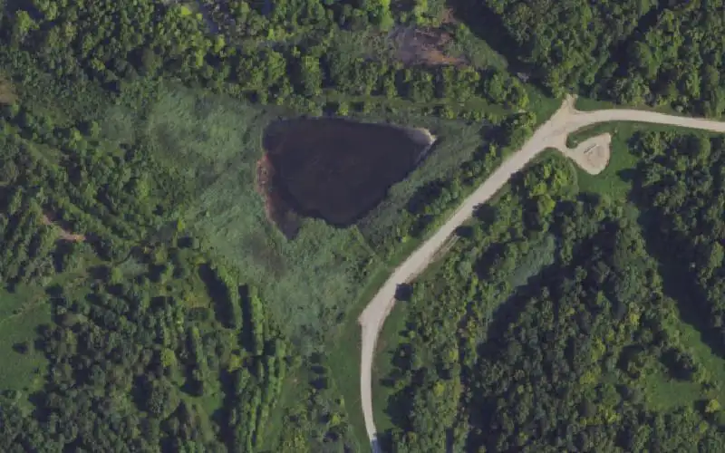Aerial photo of the area around Twogoose Hole, Muhlenberg County