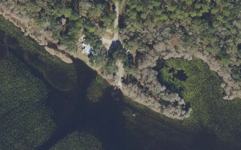Aerial photo of the area around Van Brunt Landing, Leon County