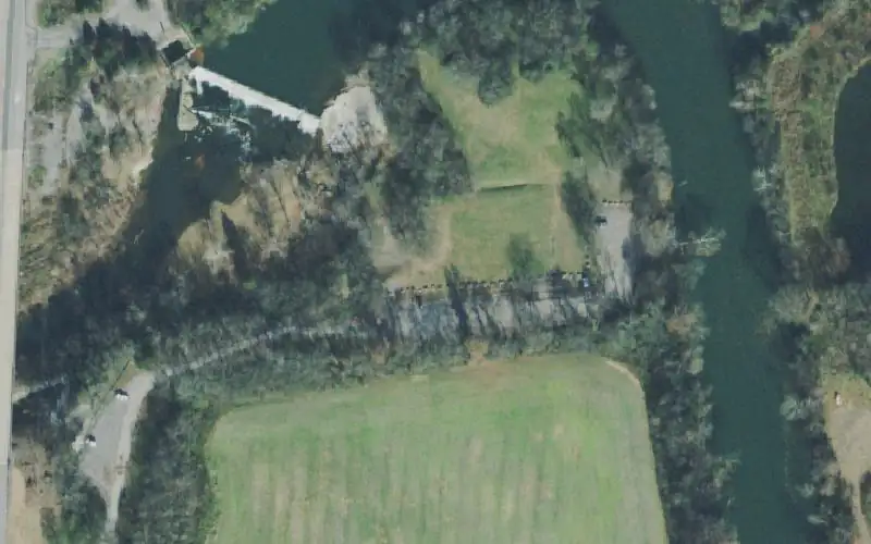 Aerial photo of the area around Walter Hill Boat ramp, Rutherford County