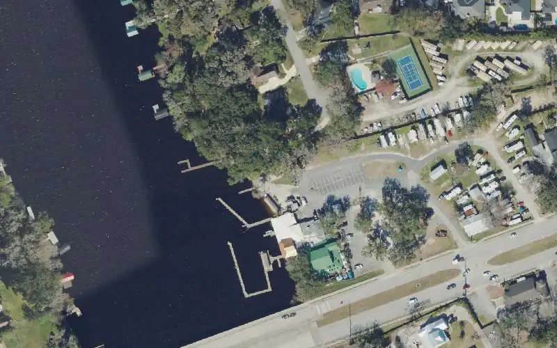 Aerial photo of the area around Whitey's Fish Camp, Restaurant and RV Park, Clay County